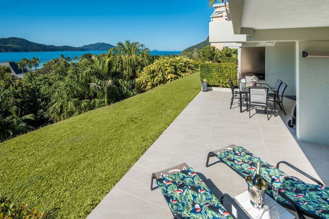 Poinciana 011 Deluxe 2 Bedroom Apartment Centrally Located With Golf Buggy - Gold Coast 4U 0