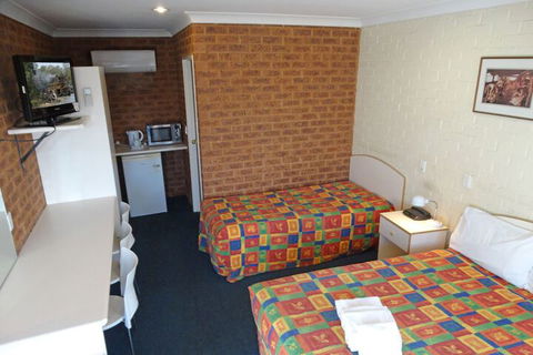 MAS Country Colonial Motor Inn - Accommodation Gold Coast 3