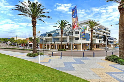Coast Luxury Apartments 3 - Gold Coast 4U 0