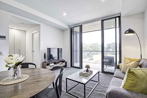 CANBERRA CHIC-Hosted By L'Abode - Accommodation Gold Coast 7