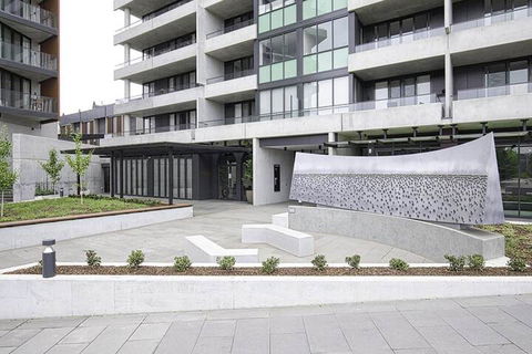 CANBERRA CHIC-Hosted By L'Abode - Accommodation Gold Coast 1