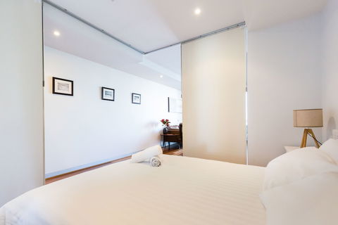 RIVER, 1BDR Melbourne Apartment - Gold Coast 4U 2
