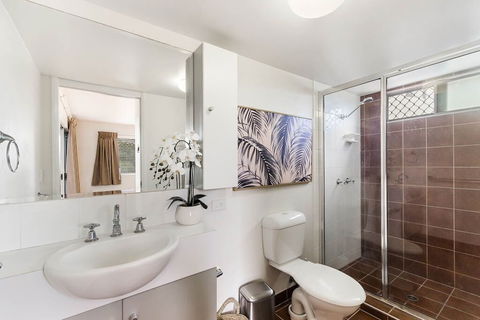 City Stadium Apartment On The Riverfront - Accommodation Gold Coast 3