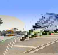 City Stadium Apartment on the riverfront - Gold Coast 4U