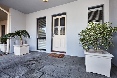 Fremantle Townhouse Unit 5 - Accommodation Gold Coast 0