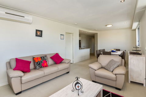 Coast Luxury Apartment 32 - Gold Coast 4U 6