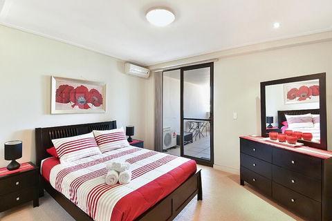 Coast Luxury Apartment 26 - Gold Coast 4U 3