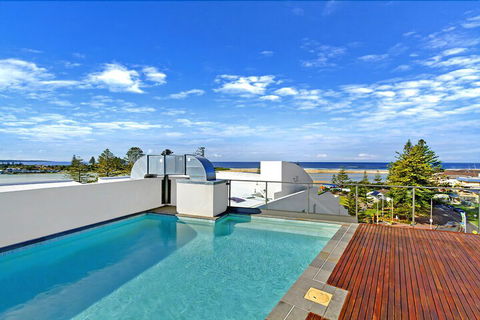 Coast Luxury Apartment 26 - Gold Coast 4U 1