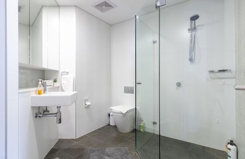C16 Darling Harbour 2 BDR APT - Accommodation Gold Coast 3