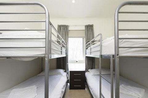 Whistler 2 - Accommodation Gold Coast 6