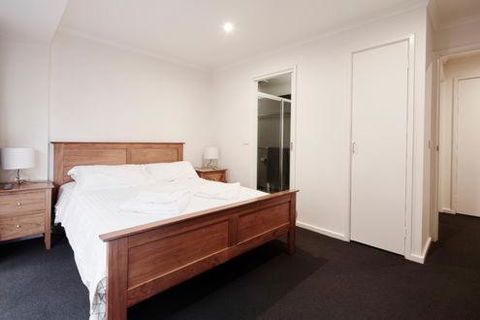 Elkhorn 12 - Accommodation Gold Coast 3