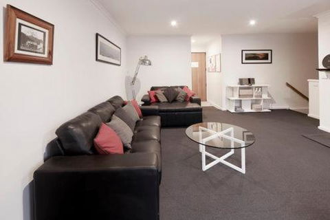 Elkhorn 12 - Accommodation Gold Coast 4