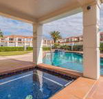Breakers Block 1 unit 1 Pool in complex across the road from the beach - Accommodation Gold Coast