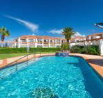 Breakers Block 3 Unit 2 Pool in complex across the road from the beach - Accommodation Gold Coast