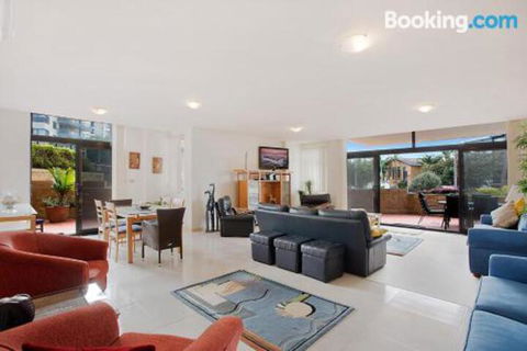 Crystal Views Unit 4 - Gold Coast 4U 5