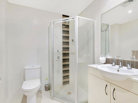 Ocean Views Unit 15 The Entrance NSW - Gold Coast 4U 5