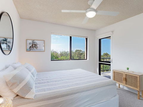10 Intrepid 3 Intrepid Close Water Views Over Shoal Bay Beach - Accommodation Gold Coast 1