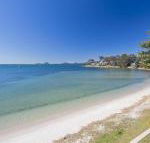 Sunrise Waters 2 / 63 Soldiers Point Road stunning waterfront property - Accommodation Gold Coast