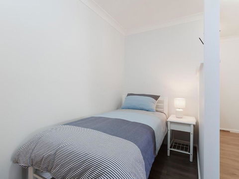 9 Shoal Bay Beach Apartments 2 Shoal Bay Road Air Conditioning & Complex Swimming Pool - Accommodation Gold Coast 2