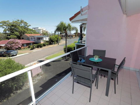 4 Frangipani 30 Leonard Avenue Spacious Townhouse - Accommodation Gold Coast 6