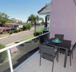4 Frangipani 30 Leonard Avenue spacious townhouse - Accommodation Gold Coast