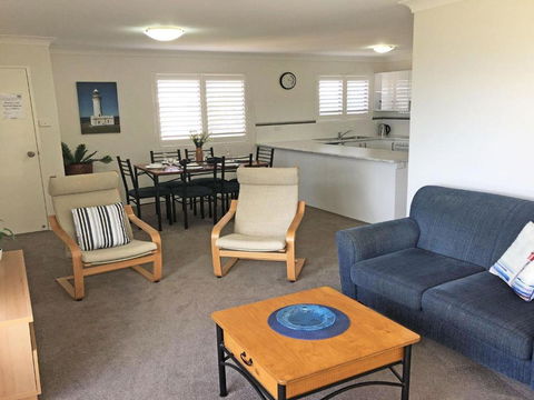 5 Intrepid 3 Intrepid Close Perfect Beachfront Location - Accommodation Gold Coast 5