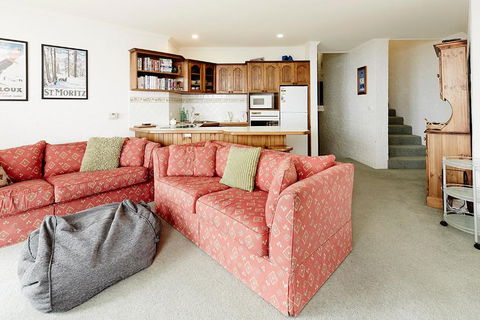 Beehive 14 - Accommodation Gold Coast 4