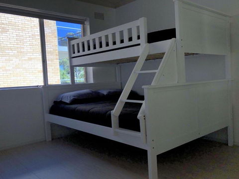 13 Parkview 11 13 Catalina Close Great Location Unit With A Locked Garage - Accommodation Gold Coast 6