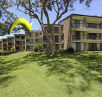 33 Bay Parklands 2 Gowrie Avenue Air conditioning Foxtel Pool Tennis Court Spa - Accommodation Gold Coast