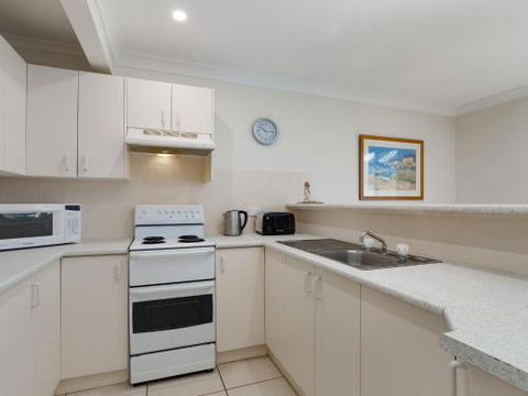 Walk On Birubi 1 / 40 Ocean Ave Pet Friendly WIFI Boat Parking & Water Views - Accommodation Gold Coast 3