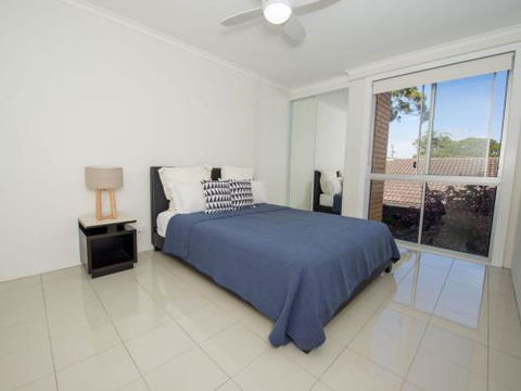 7 The Crest 6 8 Tomaree St. Stunning Unit With Spectacular Water Views. - Accommodation Gold Coast 5