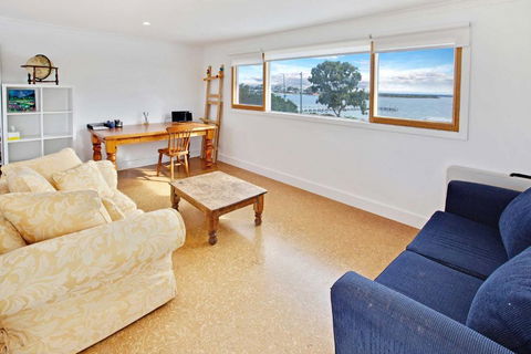 Waterfront Sanctuary Raymond Island Getaway - Accommodation Gold Coast 5