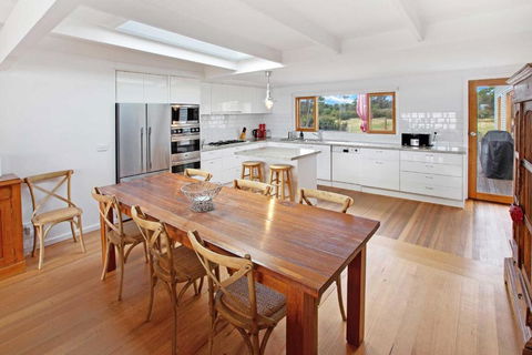 Waterfront Sanctuary Raymond Island Getaway - Accommodation Gold Coast 4