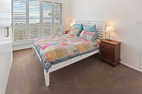 Waterfront Sanctuary Raymond Island Getaway - Accommodation Gold Coast 3