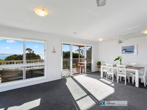 13 Seacombe Grove Ventnor - 1 Gold Coast 6