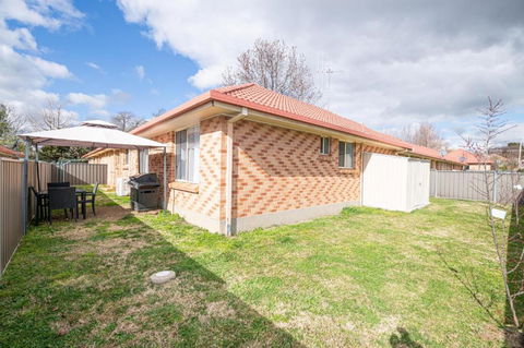 Central March 2 Bed Walk Everywhere - Gold Coast 4U 5