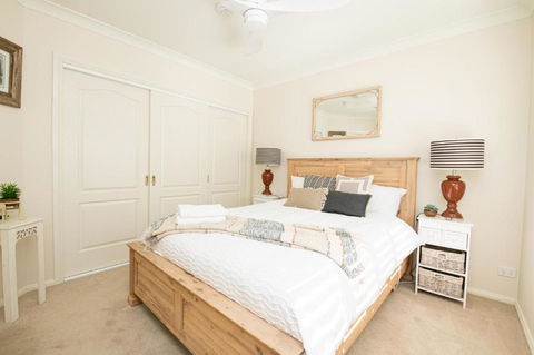 Roselawn Entertainer Large & Luxurious Sleeps 12 - Gold Coast 4U 6