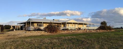 A Better Life Animal Sanctuary FarmStay Private Two Bedrooms Lounge Room & Bathroom & Toilet Shared Kitchen - Accommodation Gold Coast 0