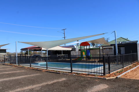 Sunshine Gardens Bourke Resort - Gold Coast 4U 2