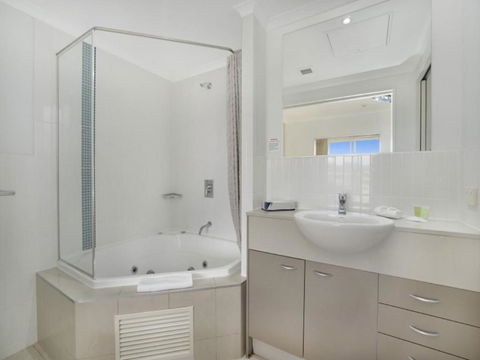 Hinterland Luxury 1 Bedroom Hinterland View Apt - Accommodation Gold Coast 6