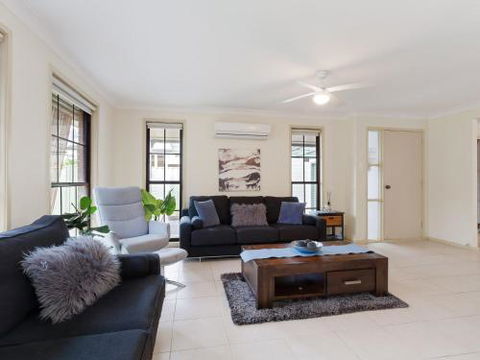 Willows At The Bay 111 Horace St. Large House With Aircon WIFI & Boat Parking. - Accommodation Gold Coast 5