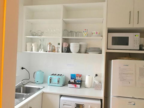 Smugglers Resort Style Apartments No 9 - Gold Coast 4U 2