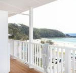 Pas Beach House Apartment 2 - Gold Coast 4U