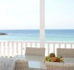 Pas Beach House Apartment 1 - Gold Coast 4U