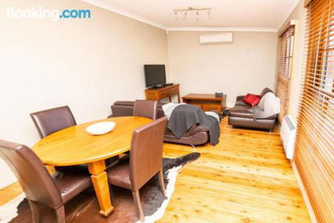 William Cottage Central Heritage Home - Gold Coast 4U 5