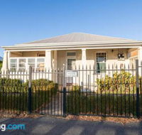 William Cottage Central Heritage Home - Gold Coast 4U