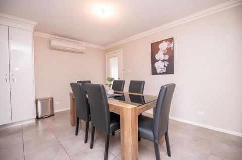 Wonderful Windred Modern Comfy Quiet - Gold Coast 4U 2