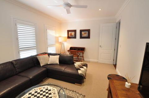 A Home Like Few Others - Accommodation Gold Coast 5