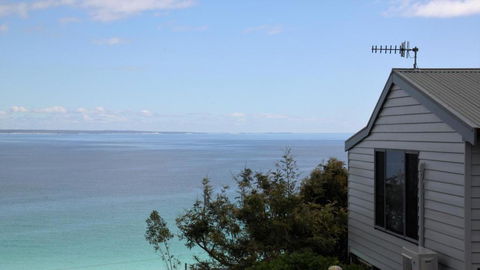 SEA EAGLE COTTAGE Amazing Views Of Bay Of Fires - Accommodation Gold Coast 3
