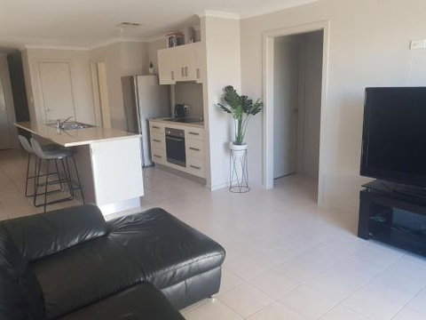 The Baltimore Family Home Getaway - 1 Gold Coast 2